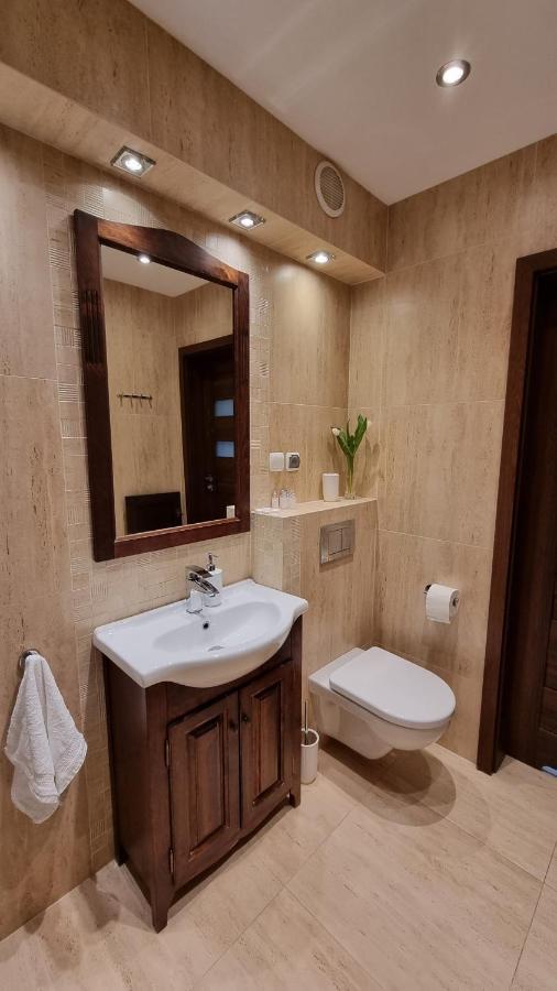 Two Garden Apartment, Apartament Z Dwoma Tarasami I Ogrodkami Polanica-Zdrój Kültér fotó
