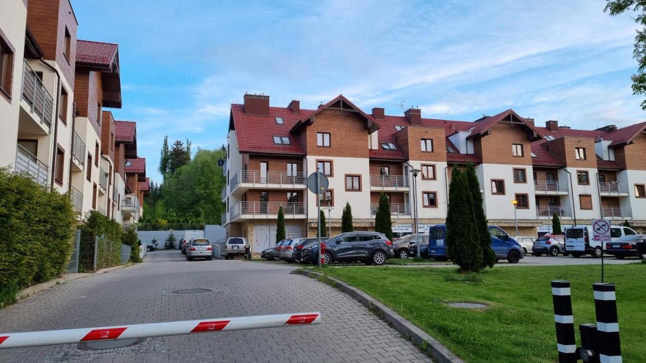 Two Garden Apartment, Apartament Z Dwoma Tarasami I Ogrodkami Polanica-Zdrój Kültér fotó